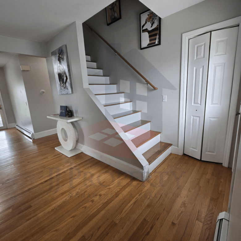 🏡 Stunning Single-Family Home | 💰 $450,000