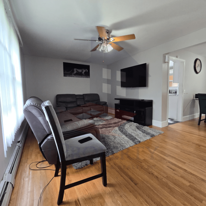 🏡 Stunning Single-Family Home | 💰 $450,000