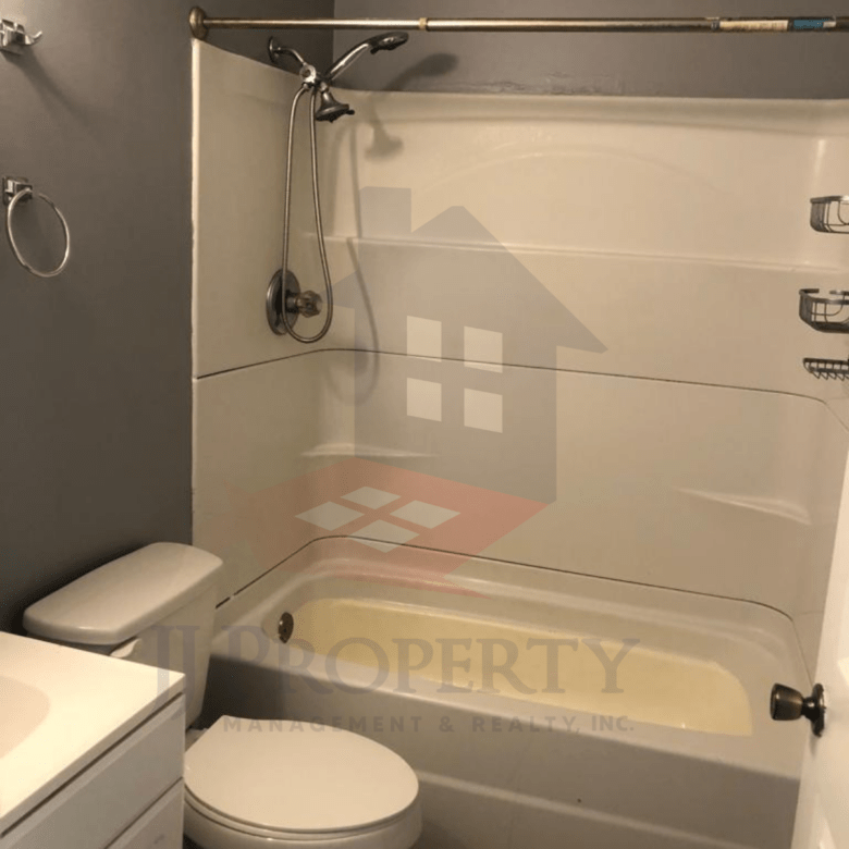 🏠 Studio Apartment – First Floor