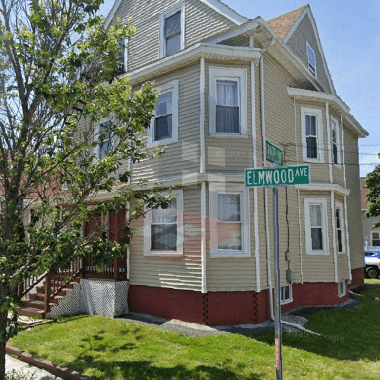 🏠 2 Bedroom Apartment – Second Floor