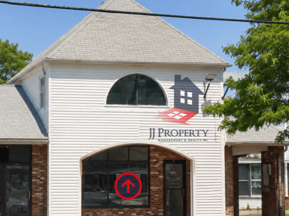 🏢 Commercial Space for Rent – 319 Pocasset Ave, 2nd Floor