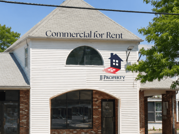 🏢 Commercial Space for Rent – 319 Pocasset Ave, 2nd Floor