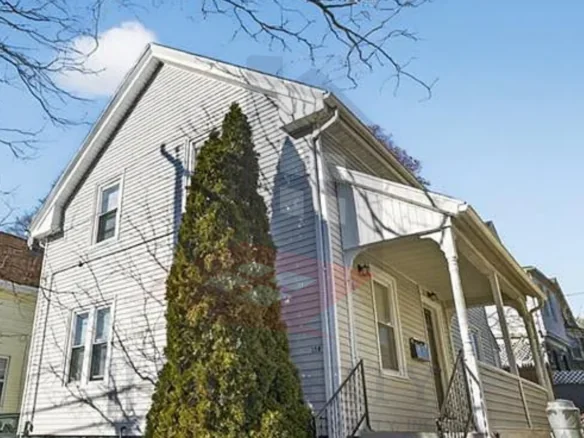 ROOMS FOR RENT – 139 Early St, Providence, RI 02907 🏡
