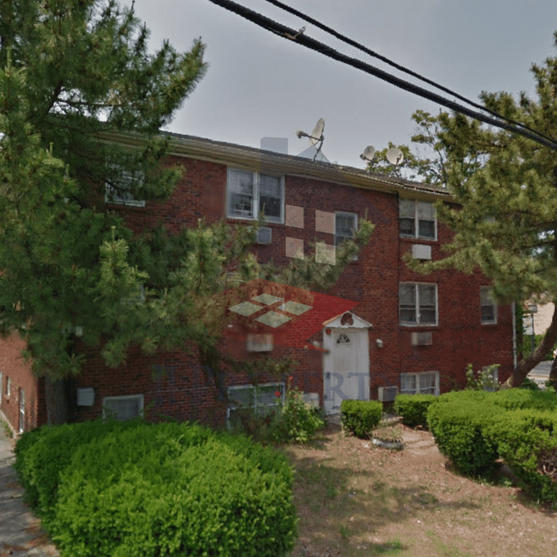 🏠 2 Bedroom Apartment – Unit 2 (First Floor)