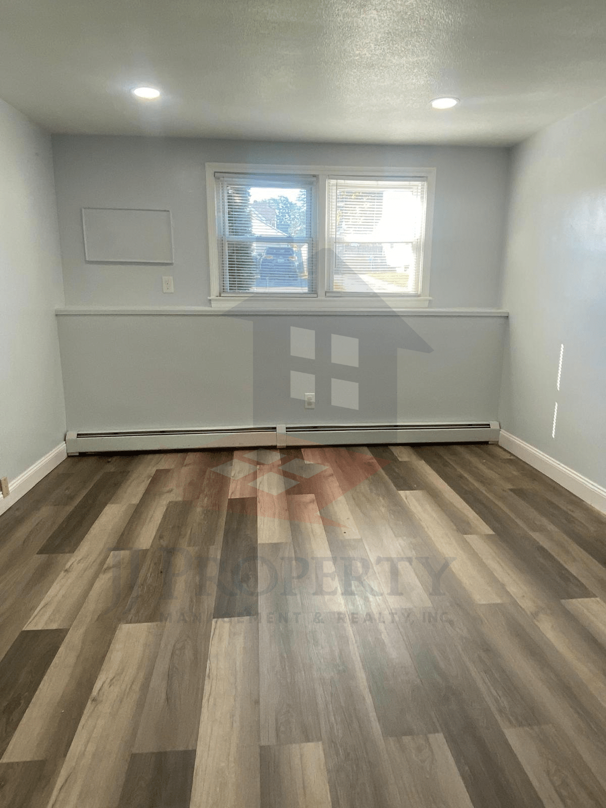 LOGO+PROPERTY PIC HORIZONTAL – 2026-08-05T115030.450 🏠 2 Bedroom Apartment – Unit 2 (First Floor)