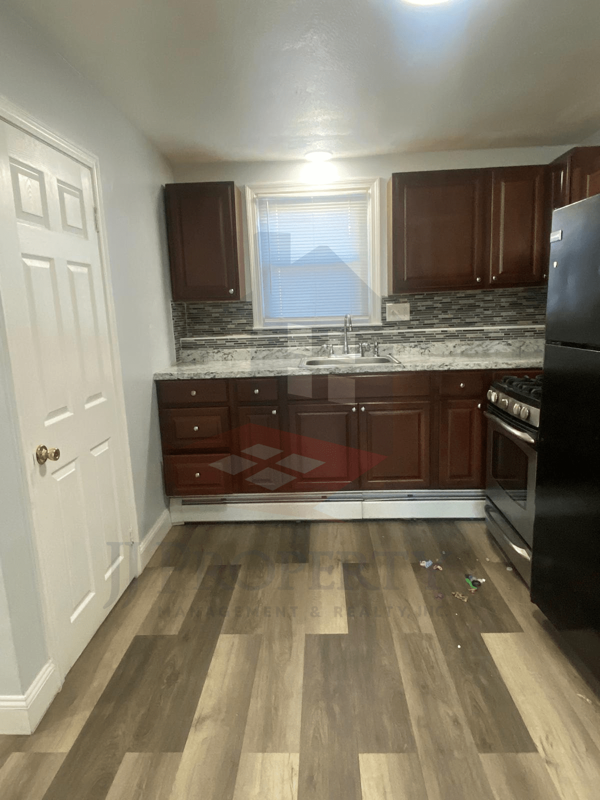 LOGO+PROPERTY PIC HORIZONTAL – 2026-08-05T120208.467 🏠 2 Bedroom Apartment – Unit 2 (First Floor)