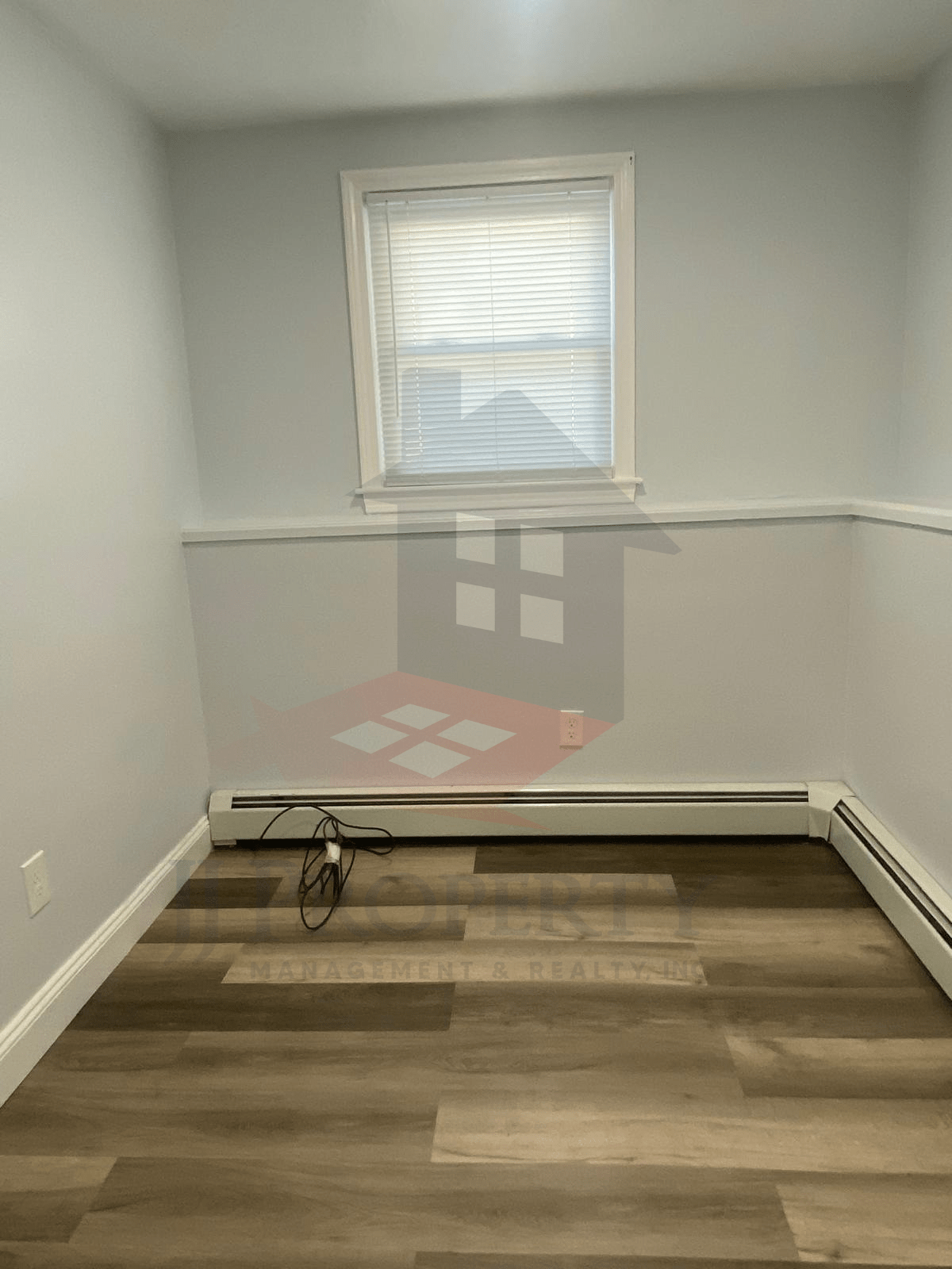 LOGO+PROPERTY PIC HORIZONTAL – 2026-08-05T120222.054 🏠 2 Bedroom Apartment – Unit 2 (First Floor)