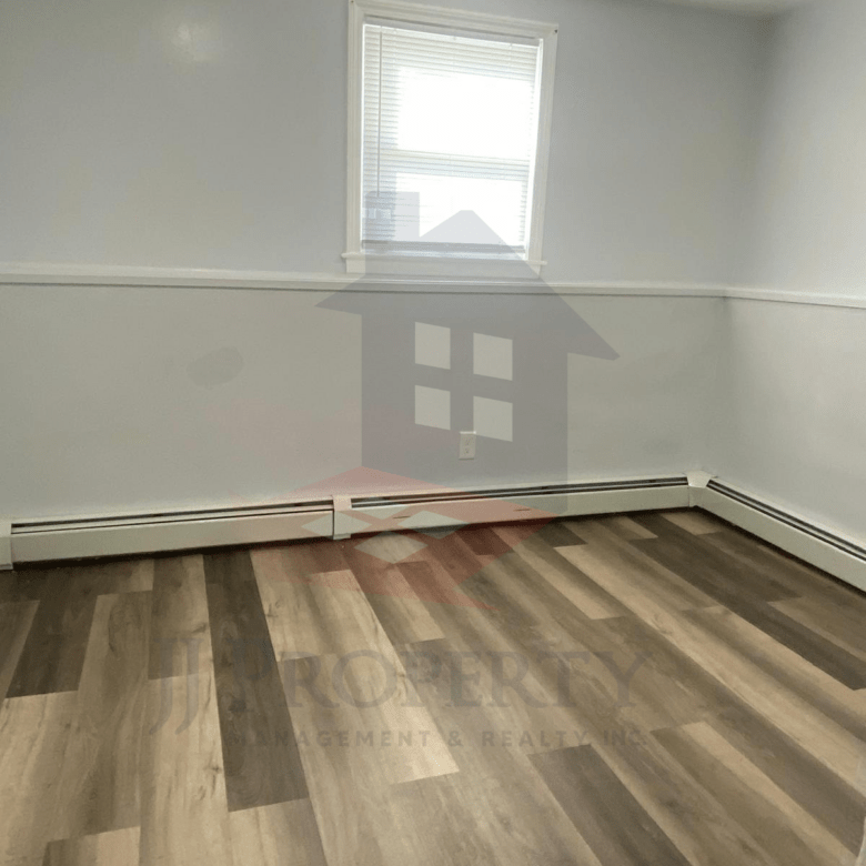 🏠 2 Bedroom Apartment – Unit 2 (First Floor)