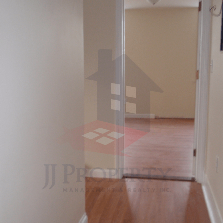 🏠 2 Bedroom Apartment – 3rd Floor