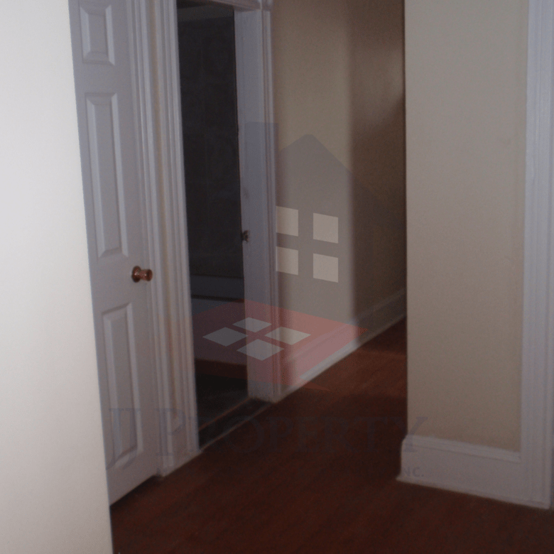 🏠 2 Bedroom Apartment – 3rd Floor