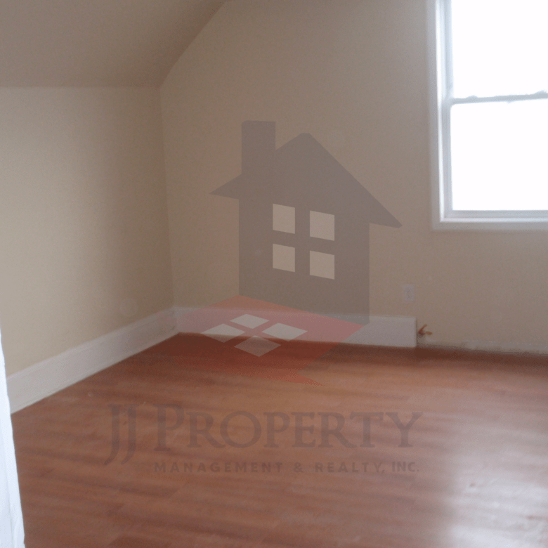 🏠 2 Bedroom Apartment – 3rd Floor