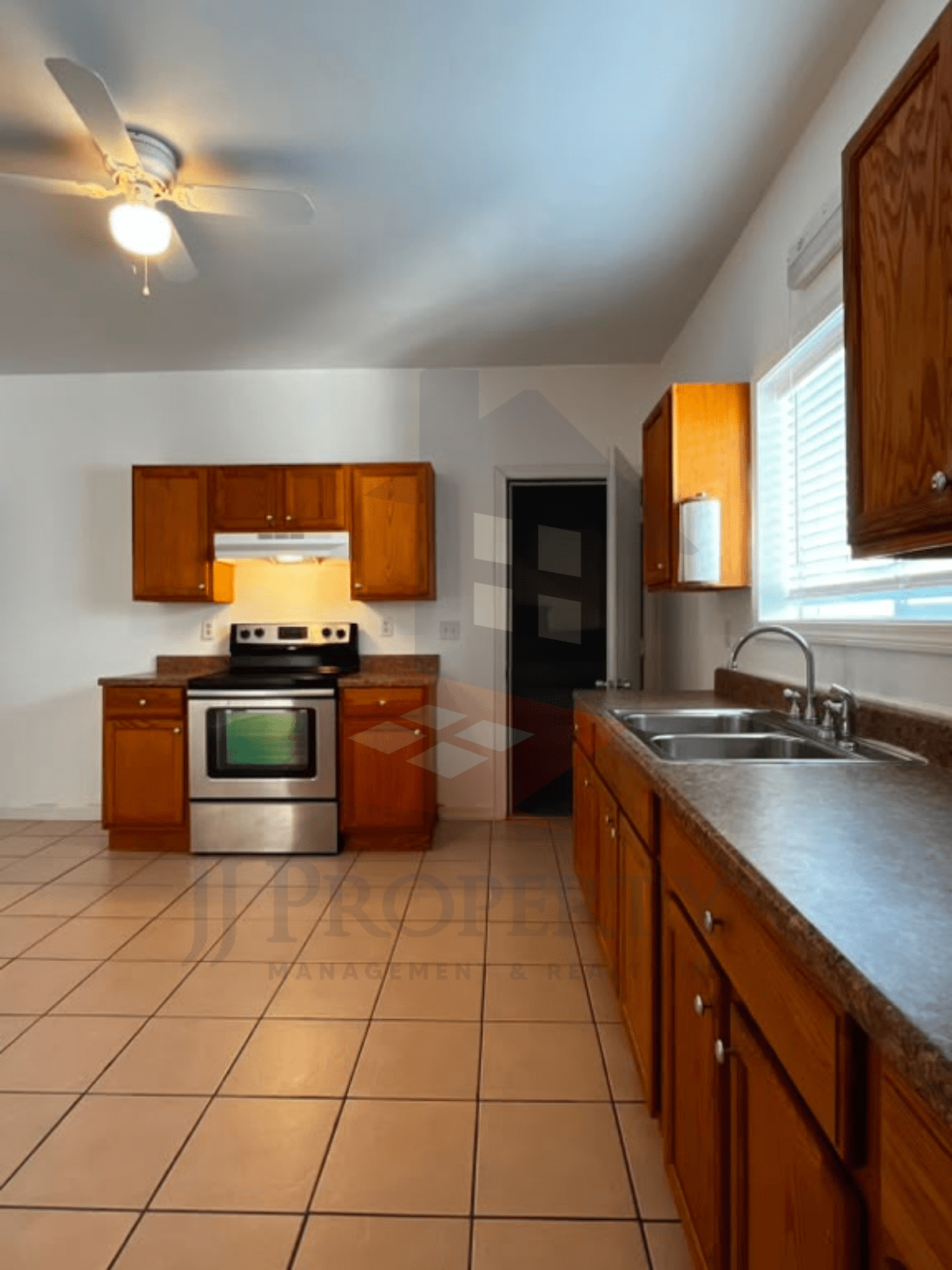 ✨ 2-Bedroom Apartment Available – Second Floor