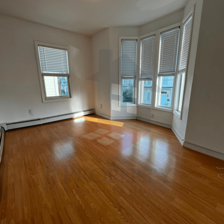 ✨ 2-Bedroom Apartment Available – Second Floor