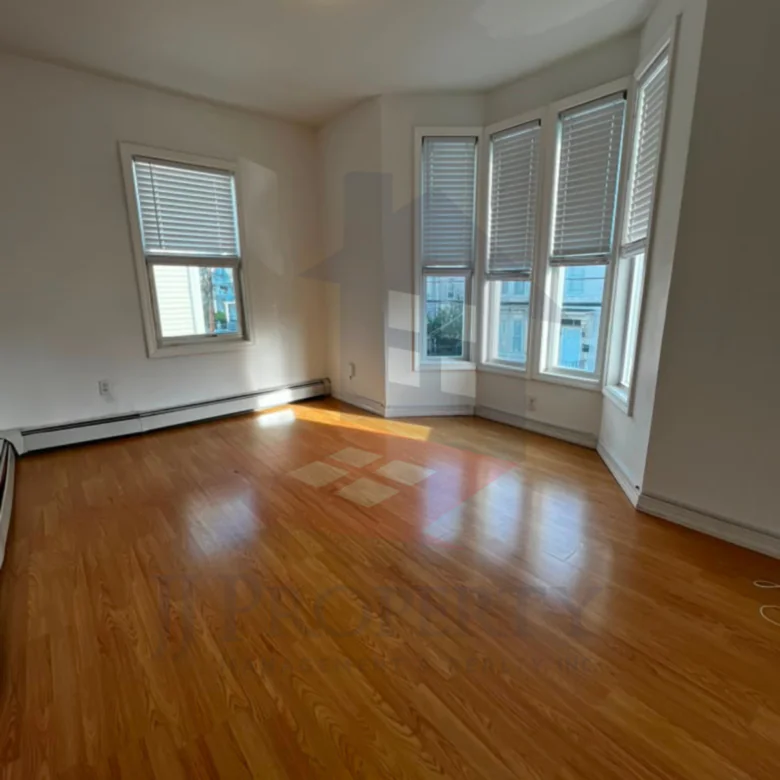 ✨ 2-Bedroom Apartment Available – Second Floor