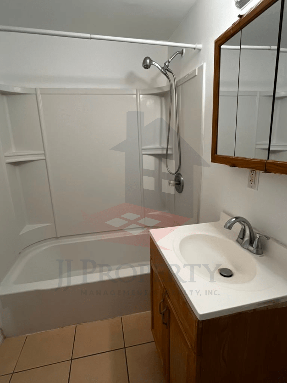 ✨ 2-Bedroom Apartment Available – Second Floor