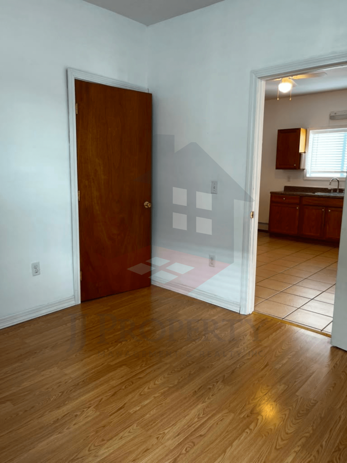 ✨ 2-Bedroom Apartment Available – Second Floor