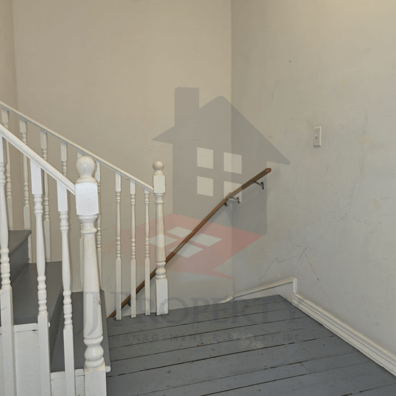 ✨ 2-Bedroom Apartment Available – Second Floor