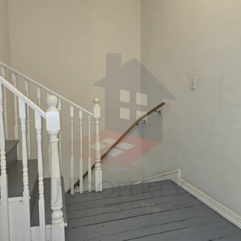 ✨ 2-Bedroom Apartment Available – Second Floor