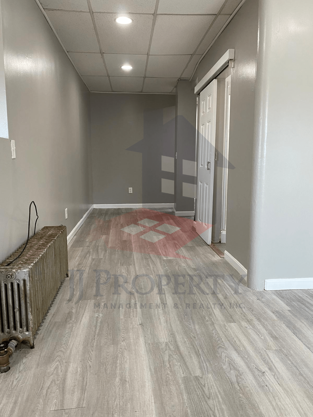 🏡 Beautiful Studio Apartment – First Floor!