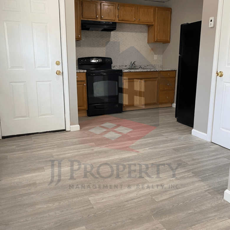 🏡 Beautiful Studio Apartment – First Floor!
