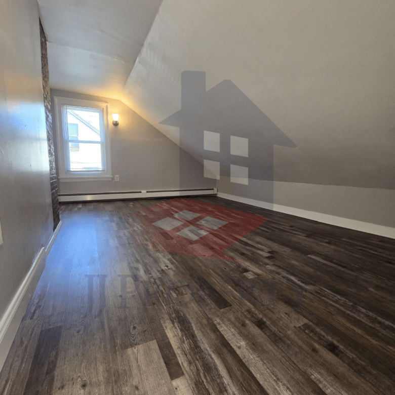🏡 3-Bedroom Townhouse – Great for Roommates!