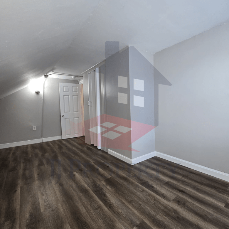 🏡 3-Bedroom Townhouse – Great for Roommates!