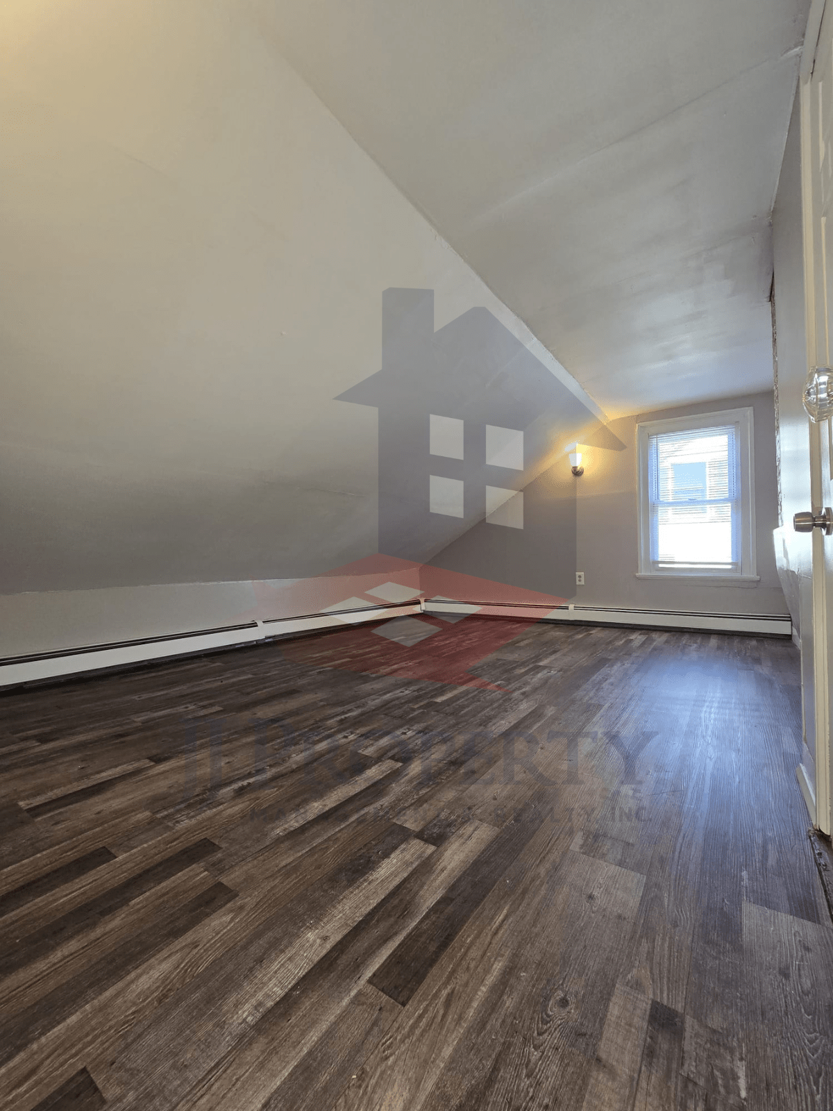 🏡 3-Bedroom Townhouse – Great for Roommates!