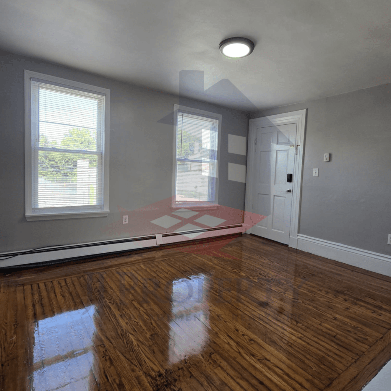 🏡 3-Bedroom Townhouse – Great for Roommates!