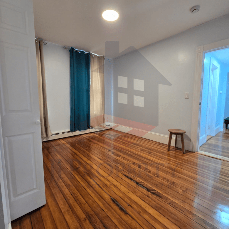 🏠 1st Floor – 1 Bedroom/Studio