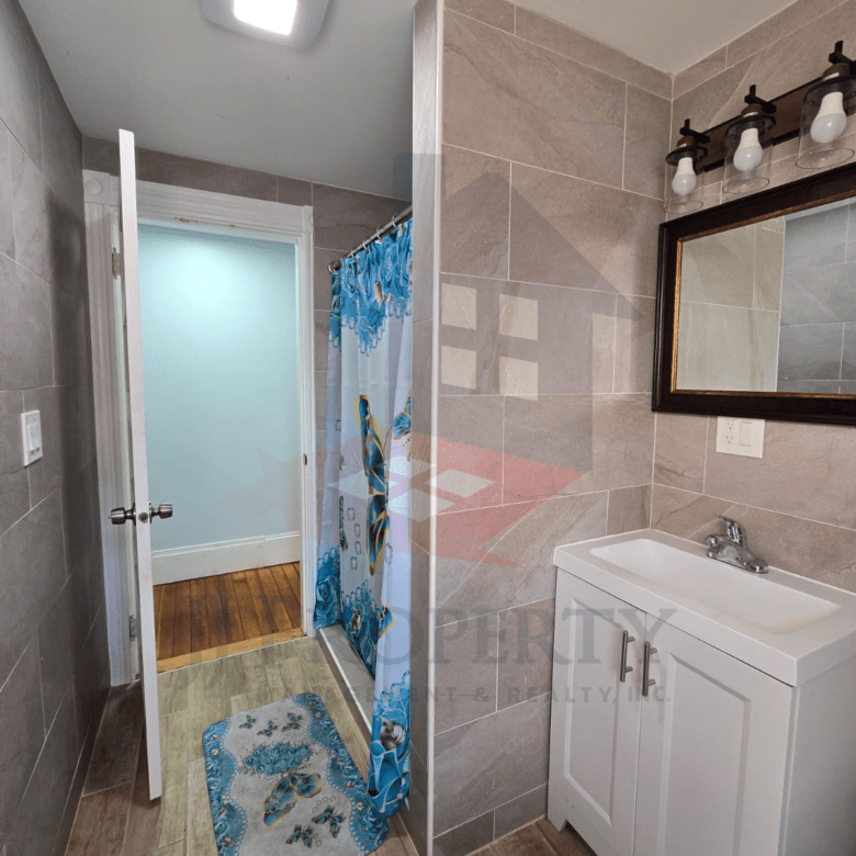 🏠 1st Floor – 1 Bedroom/Studio