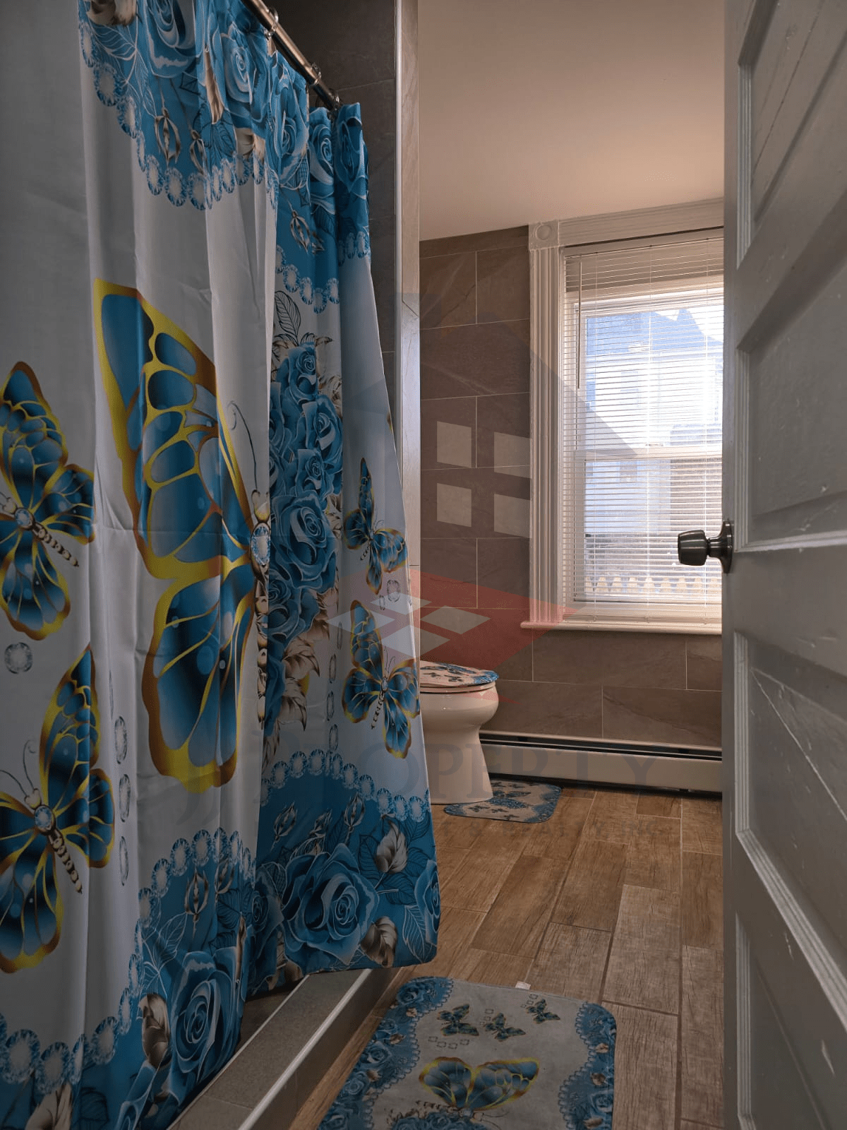 LOGO+PROPERTY PIC HORIZONTAL – 2026-08-28T160243.829 ๐ 1st Floor โ 1 Bedroom/Studio