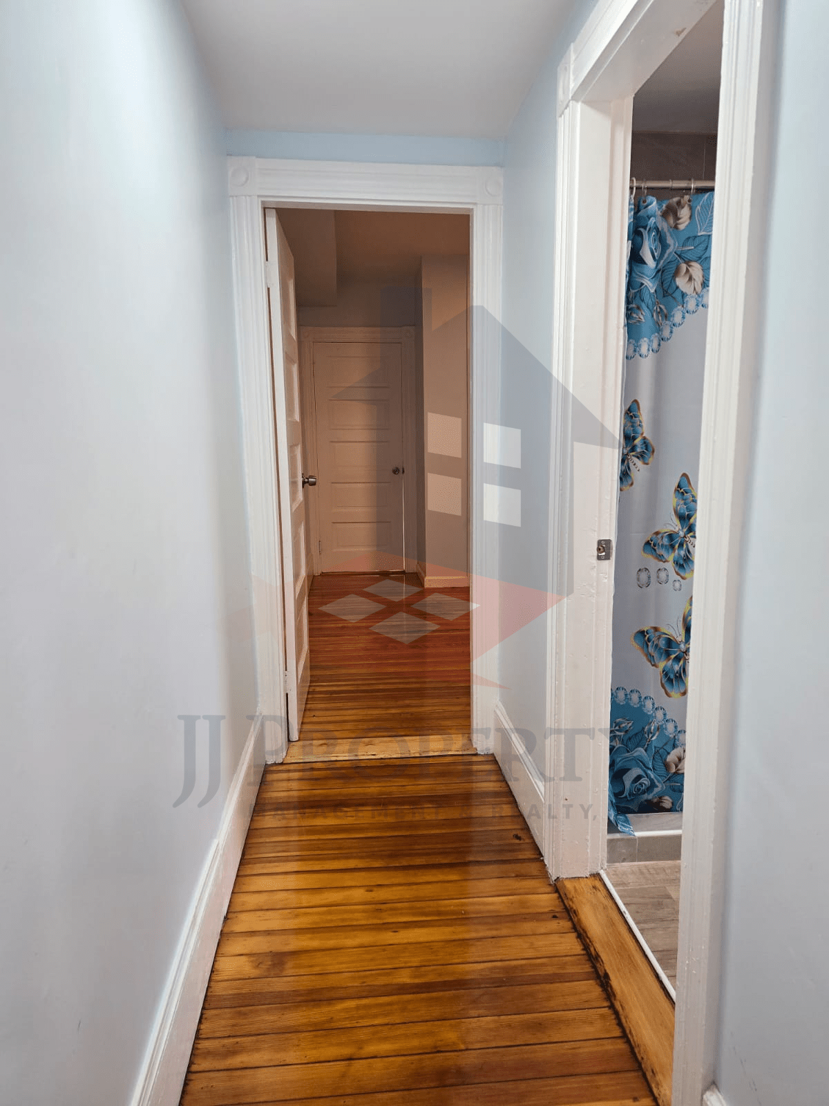 LOGO+PROPERTY PIC HORIZONTAL – 2026-08-28T160302.366 ๐ 1st Floor โ 1 Bedroom/Studio