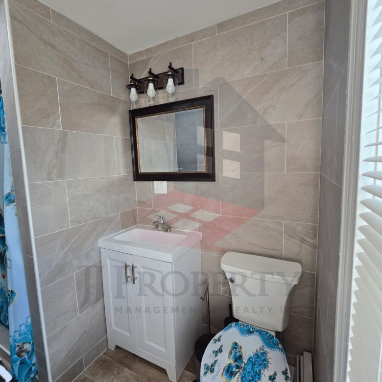 🏠 1st Floor – 1 Bedroom/Studio