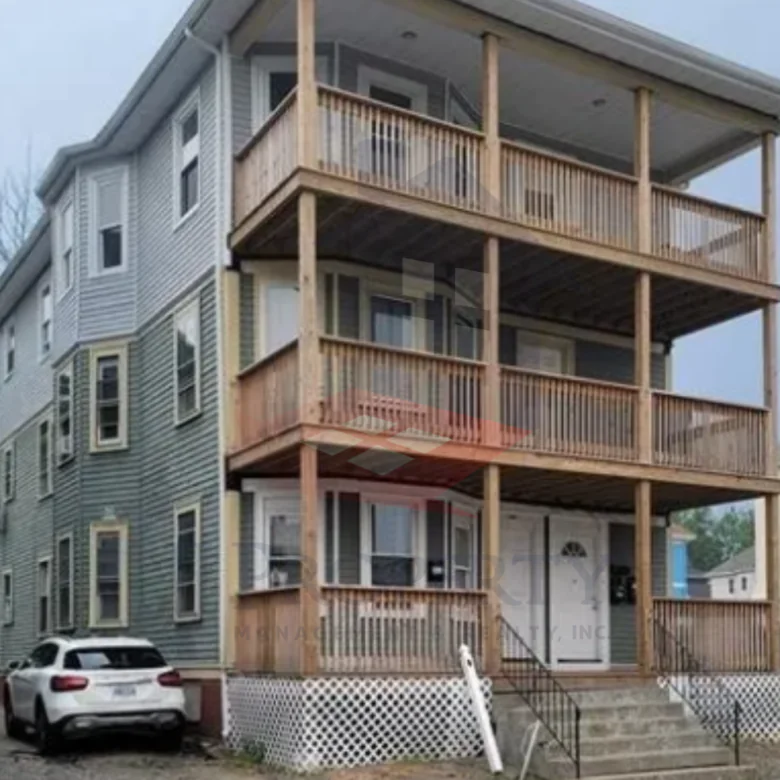 🏠 2nd Floor – 2 Bedrooms