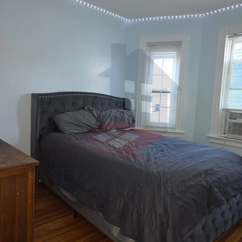🏠 2nd Floor – 2 Bedrooms