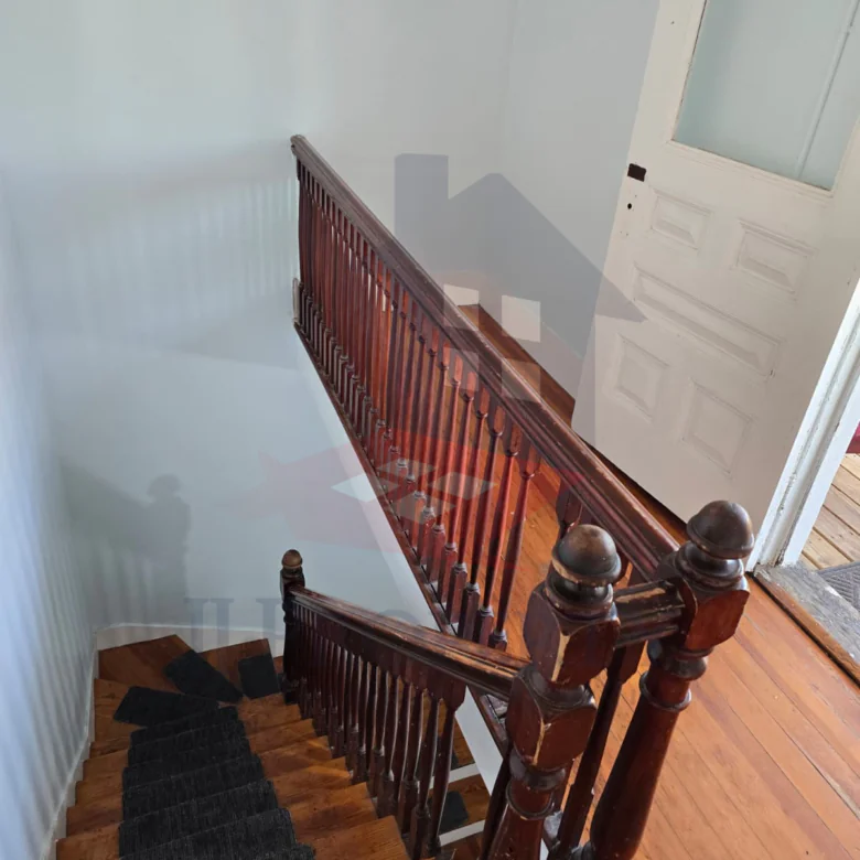 🏠 2nd Floor – 2 Bedrooms