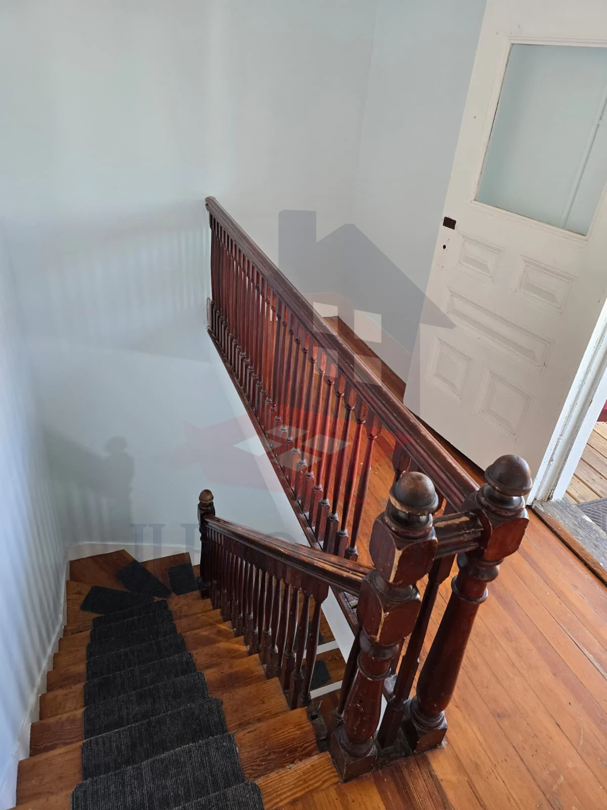 🏠 2nd Floor – 2 Bedrooms