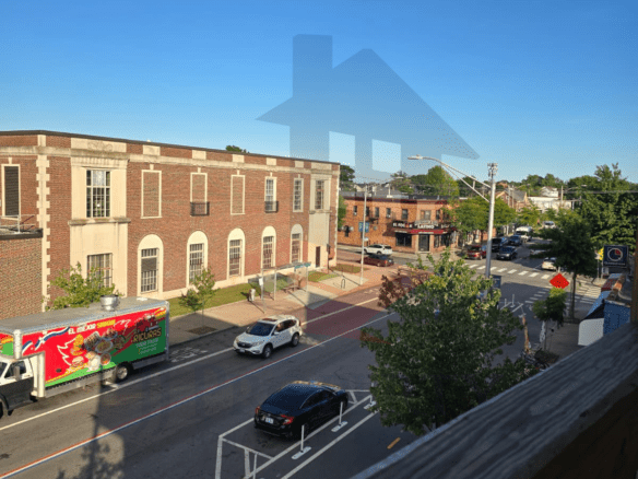 🏠 3rd Floor – 1 Bedroom/Studio