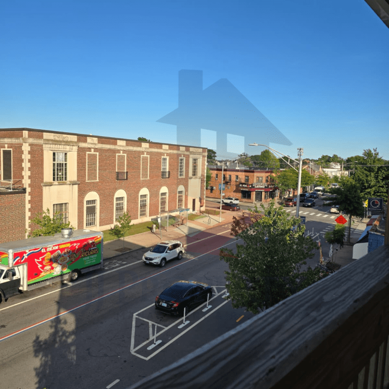 🏠 3rd Floor – 1 Bedroom/Studio