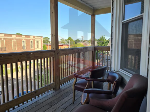 🏠 2nd Floor – 2 Bedrooms