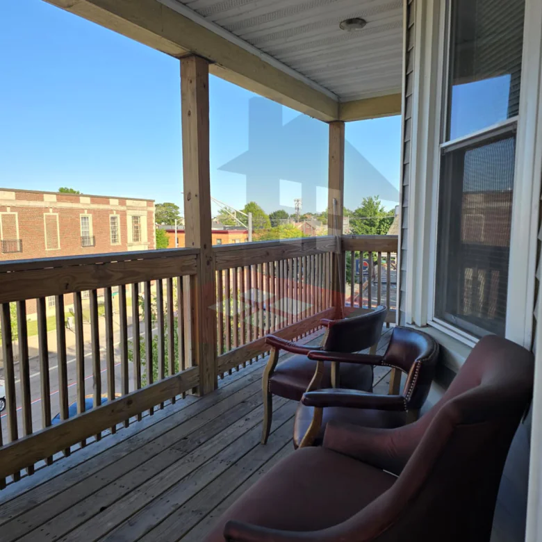 🏠 2nd Floor – 2 Bedrooms
