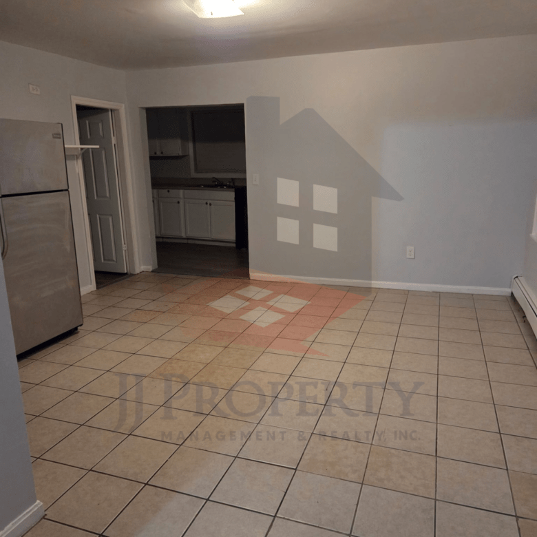 🏡 2-Bedroom Apartment – First Floor