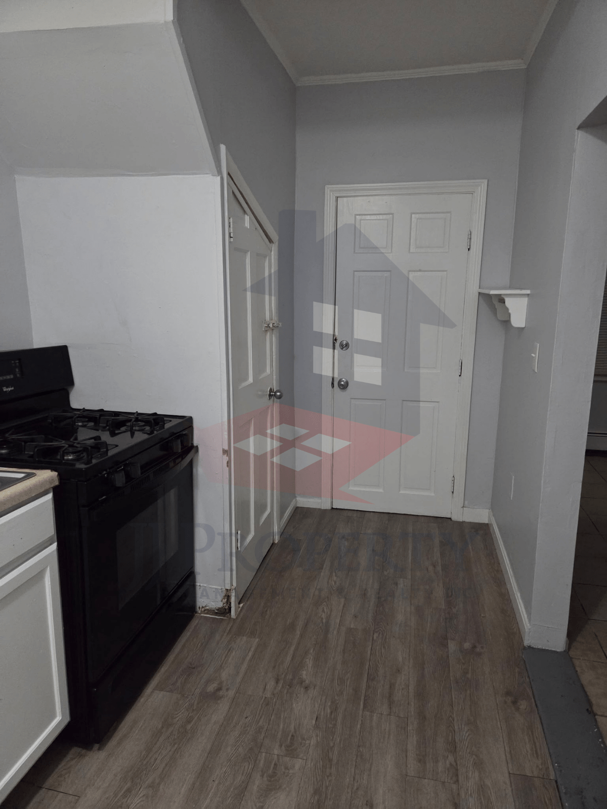 🏡 2-Bedroom Apartment – First Floor