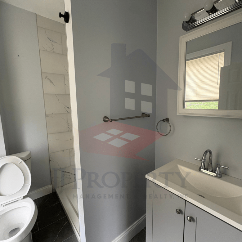 🏠 3-Bedroom Apartment – Second Floor