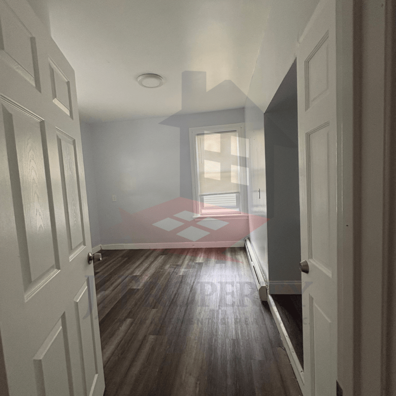 🏠 3-Bedroom Apartment – Second Floor