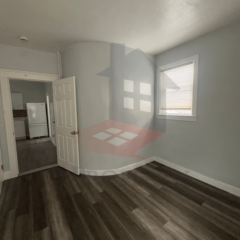 🏠 3-Bedroom Apartment – Second Floor