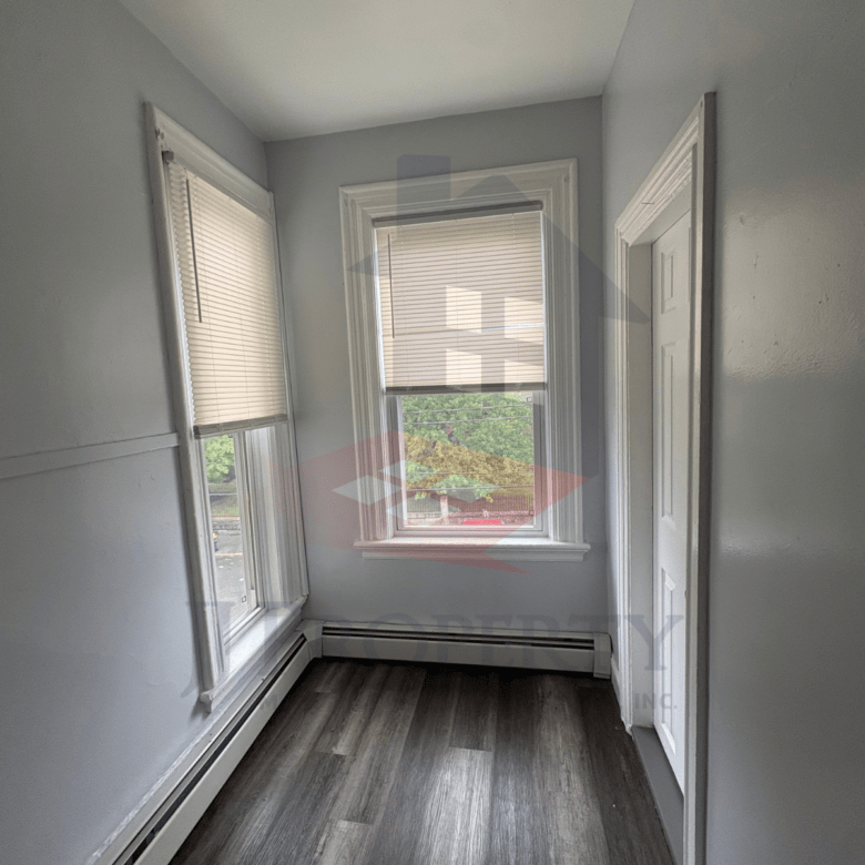 🏠 3-Bedroom Apartment – Second Floor