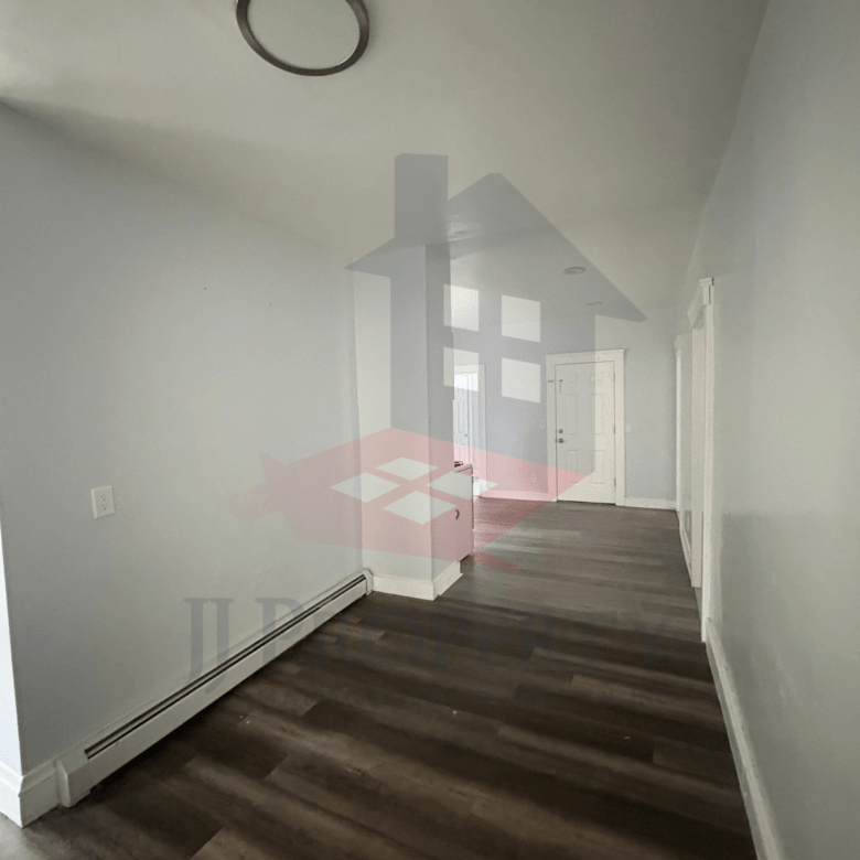 🏠 3-Bedroom Apartment – Second Floor