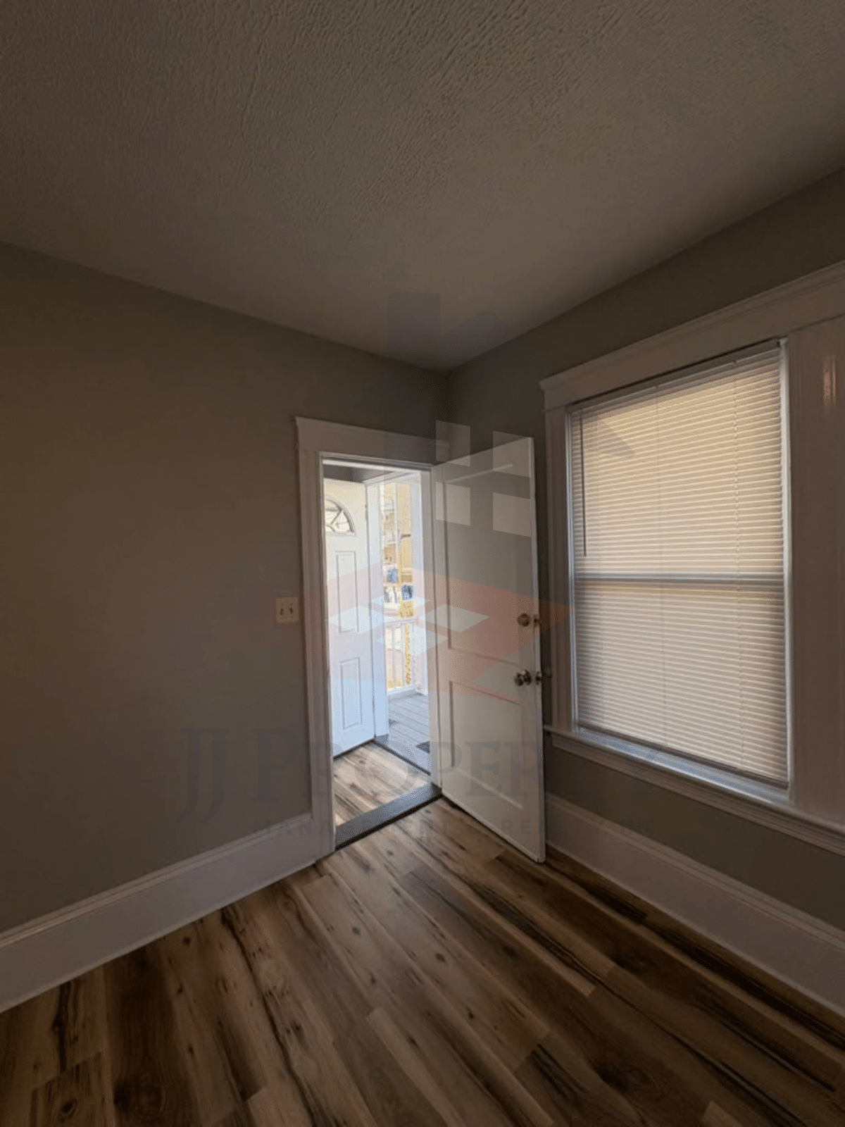 🏠 3-Bedroom Apartment – First Floor