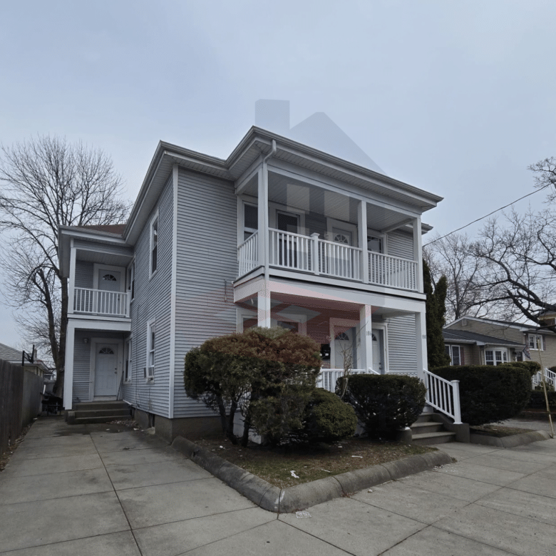 🏠 3-Bedroom Apartment – First Floor